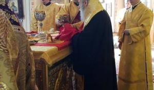 28 июня митрополит Владимир молился в храме пророка Илии на Пороховых (видео)