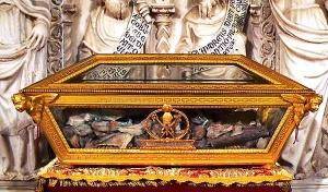 Принесение святых мощей блаженного Августина в храм святителя Спиридона Тримифунтского